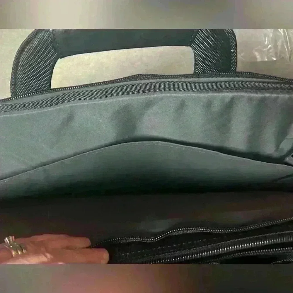 Targus Meridian II Topload Carrying Case NWOT